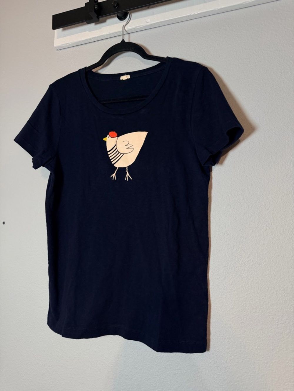 J. Crew French Hen Women's Graphic T-Shirt Size Large Navy Blue Chicken France - Picture 3 of 7